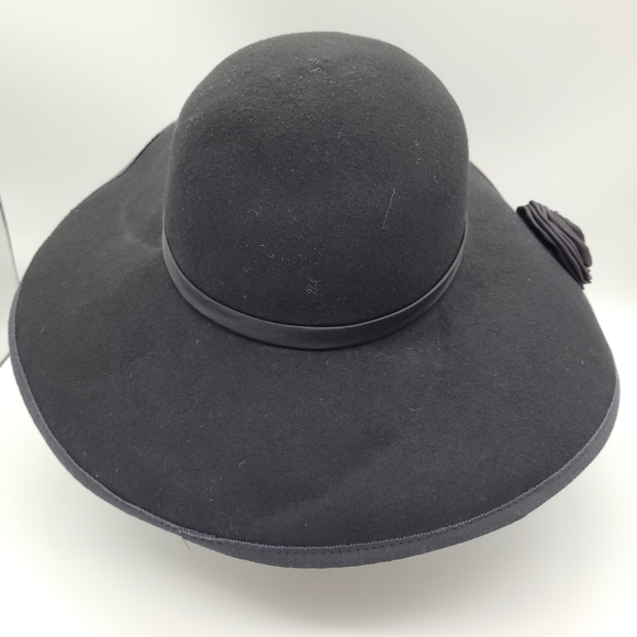 MICHAEL HOWARD for JACQUELINE FERRAR | vintage wool felt rosette wide brim hat - Picture 4 of 8